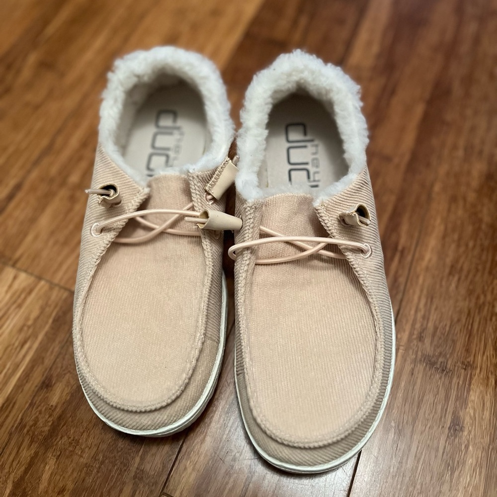 NWOT fuzzy Hey Dude slip ons